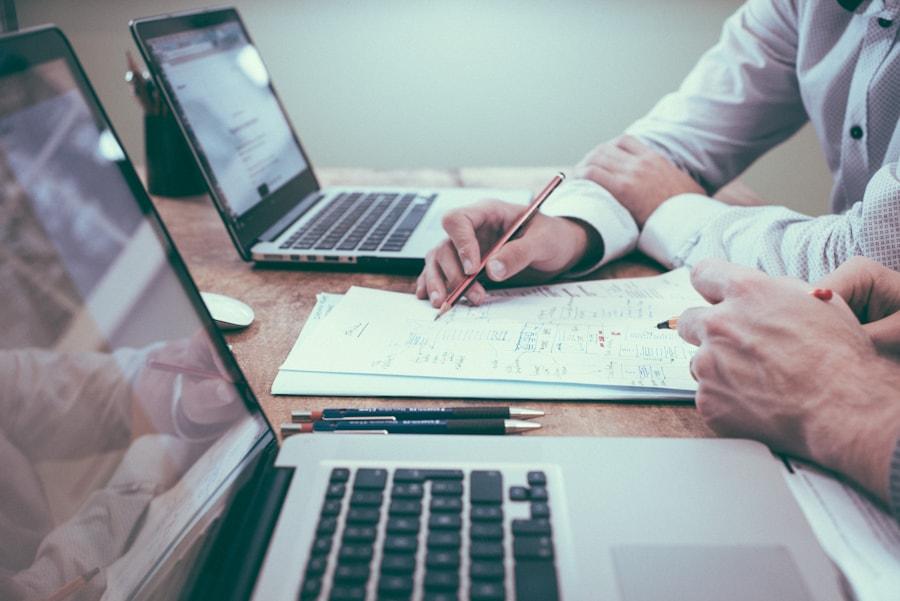 Collaboration and trust in professional healthcare settings